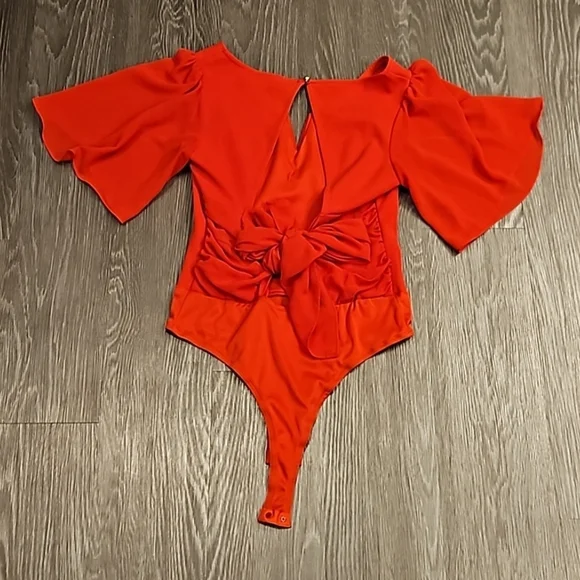 Willow And Root Red Bodysuit - Picture 2 of 7